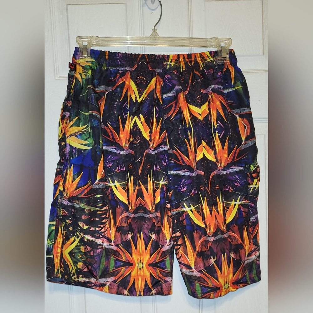 NBN Gear mens swimwear Lined  Size large Pockets